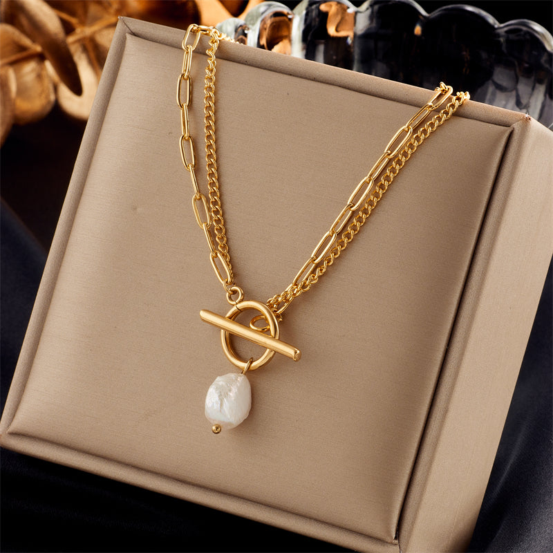 Amanda Pearl Necklace