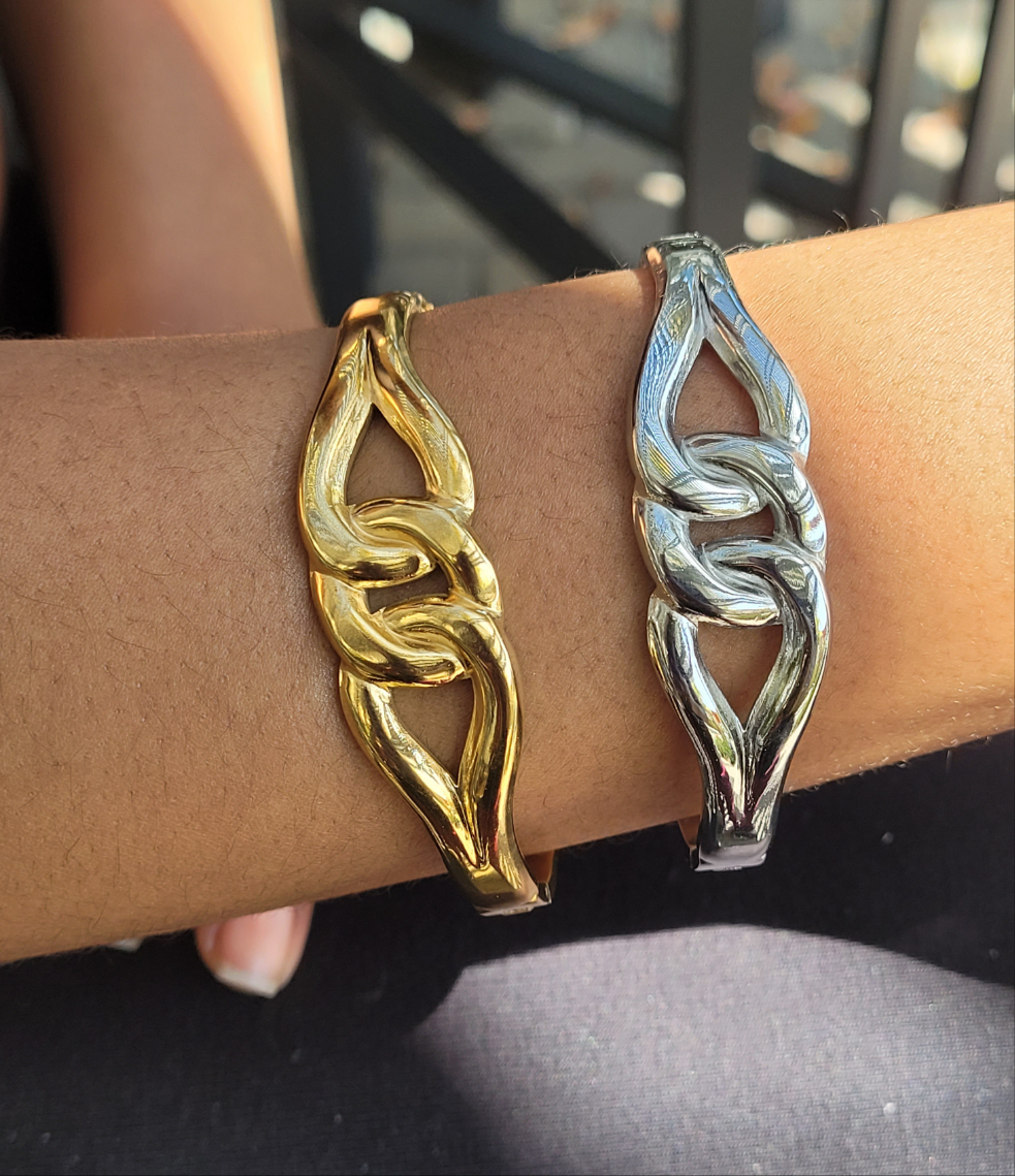 Krista Twist Bangle