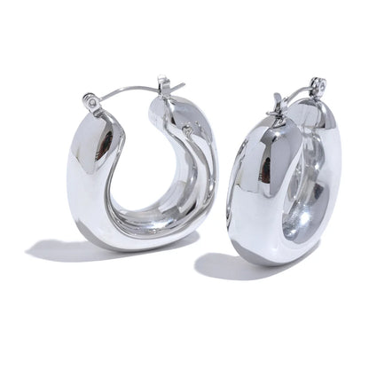 Pair of silver hoop earrings 