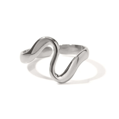 Minimalist Irregular Curve Ring
