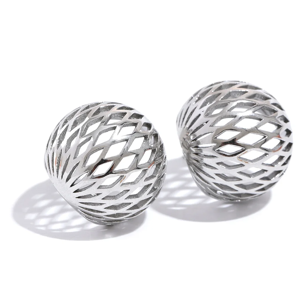Lillian Hollow Earrings