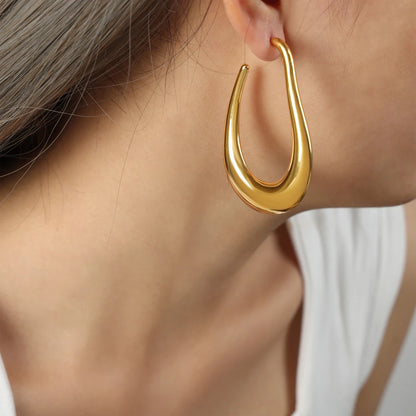 Nila Hoop Earrings
