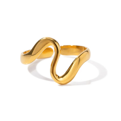 Minimalist Irregular Curve Ring