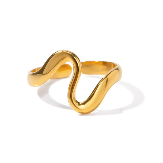 Minimalist Irregular Curve Ring