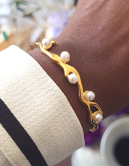 Aurelian Pearl Cuff