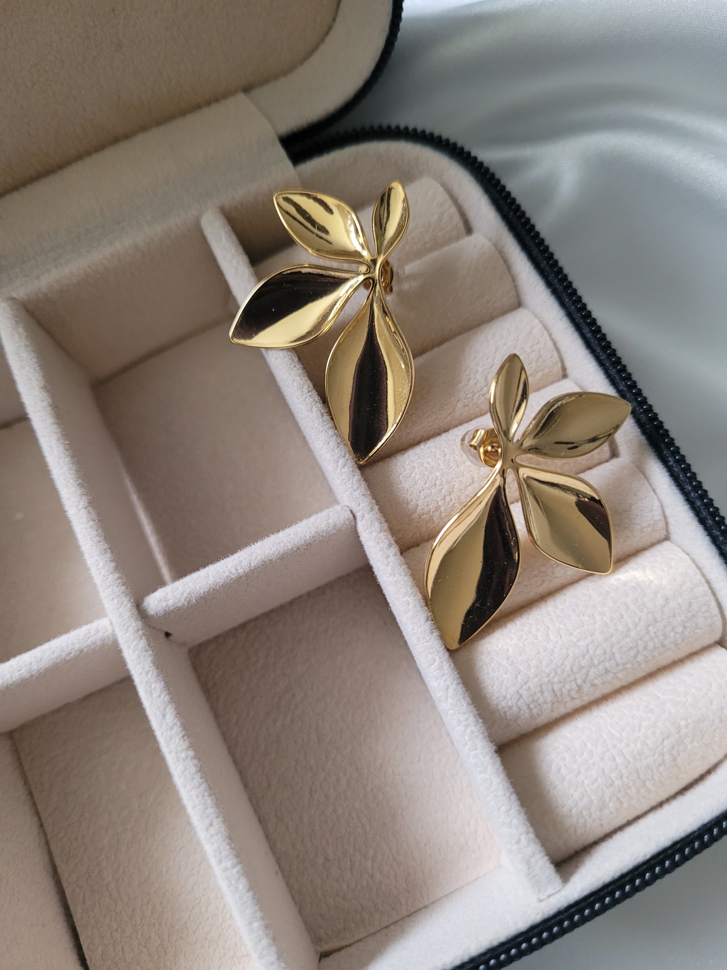 Leaf Flower Stud Earrings