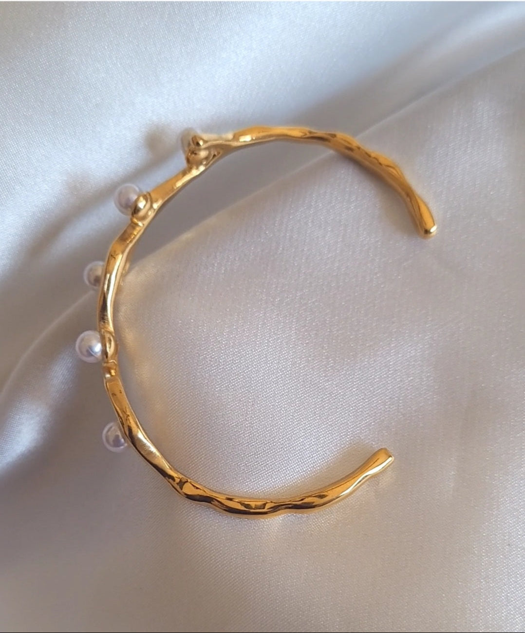 Aurelian Pearl Cuff
